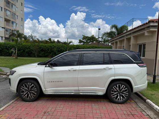 JEEP COMMANDER 1.3 T270 TURBO FLEX OVERLAND AT6